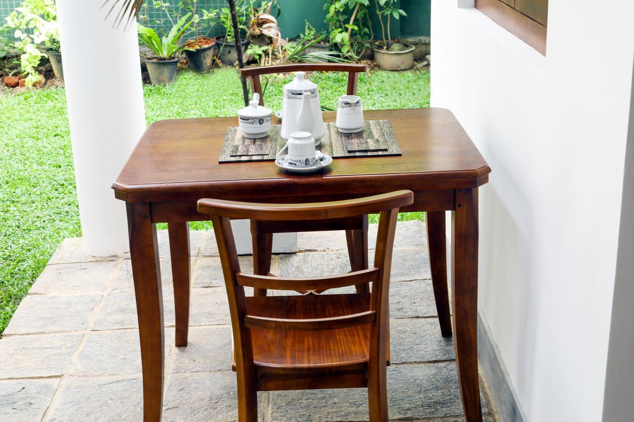 Knight Inn - Galle Fort ภายนอก รูปภาพ