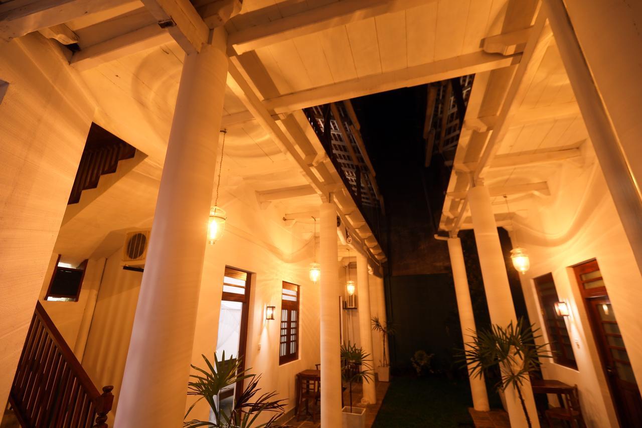 Knight Inn - Galle Fort ภายนอก รูปภาพ