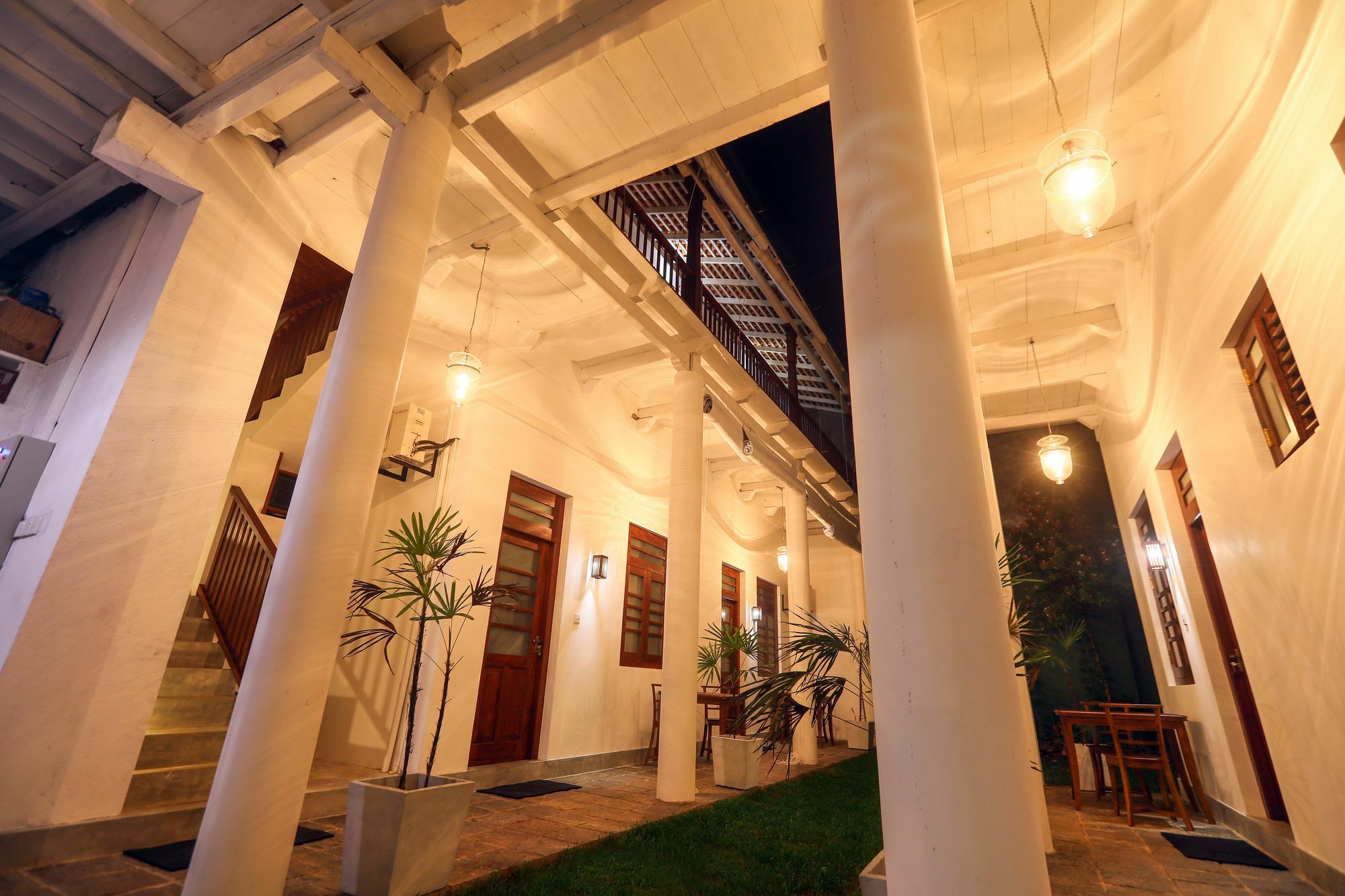 Knight Inn - Galle Fort ภายนอก รูปภาพ